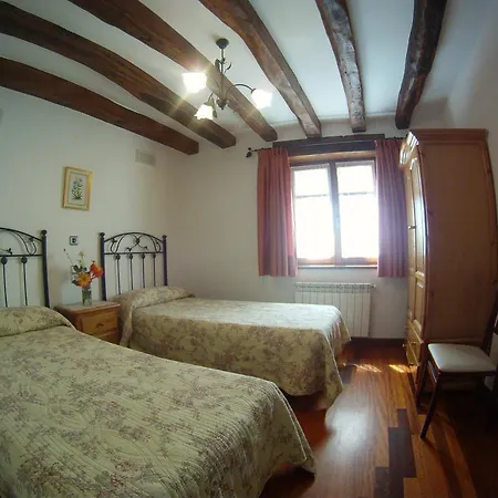 Holiday home Viviendas Rurales El Canton Cucayo