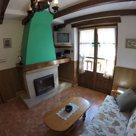 Viviendas Rurales El Canton Cucayo