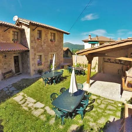 Holiday home Viviendas Rurales El Canton Cucayo