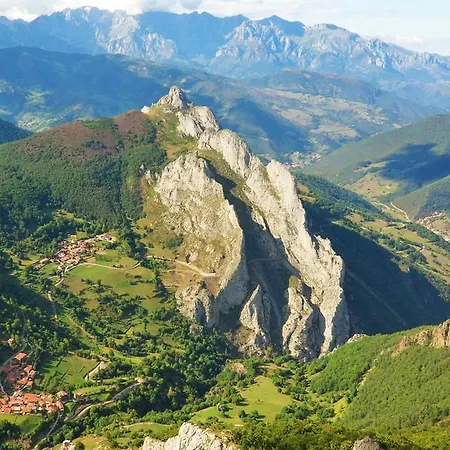 Viviendas Rurales El Canton Cucayo