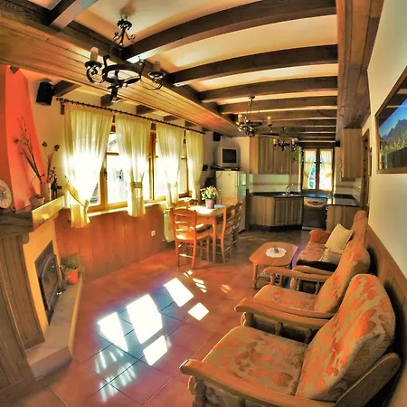 Viviendas Rurales El Canton Cucayo