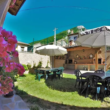 Viviendas Rurales El Canton Holiday home Cucayo