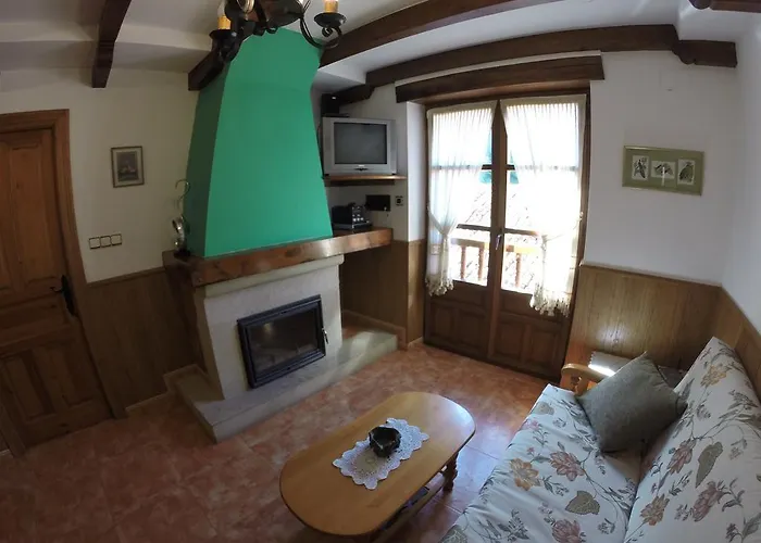 Viviendas Rurales El Canton Cucayo