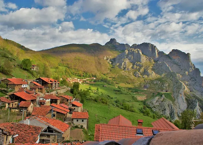 Viviendas Rurales El Canton Cucayo